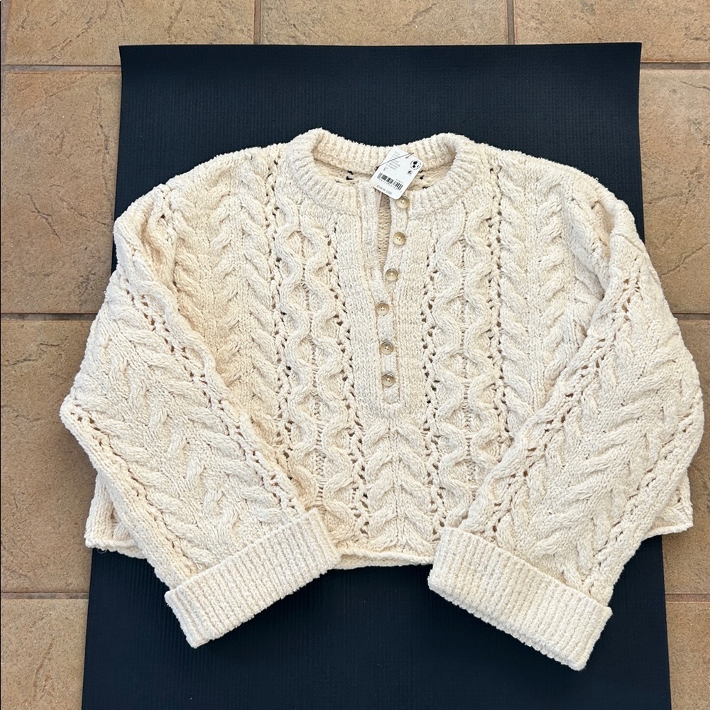 Free People cropped Cream Cable Knit Sweater